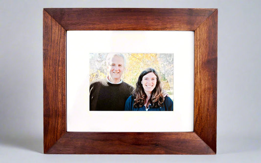 CONTEMPORARY PICTURE FRAME - ShackletonThomas